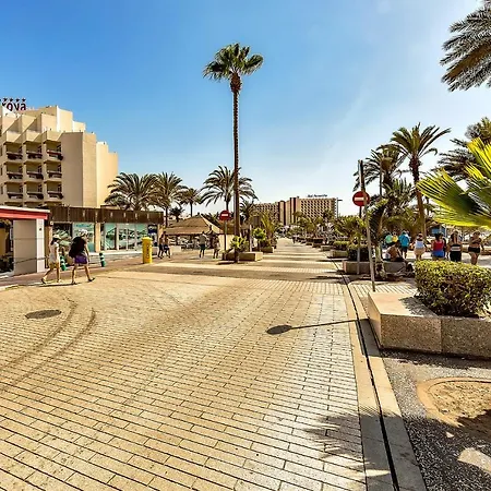 Lf One Bedroom At 400mt Fanabe Beach 阿德耶